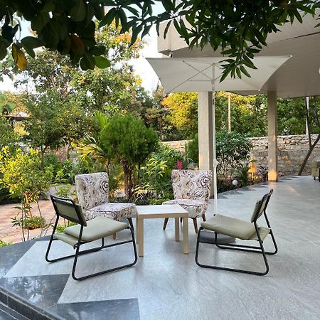 Jlr Farm Stay Hyderabad Esterno foto