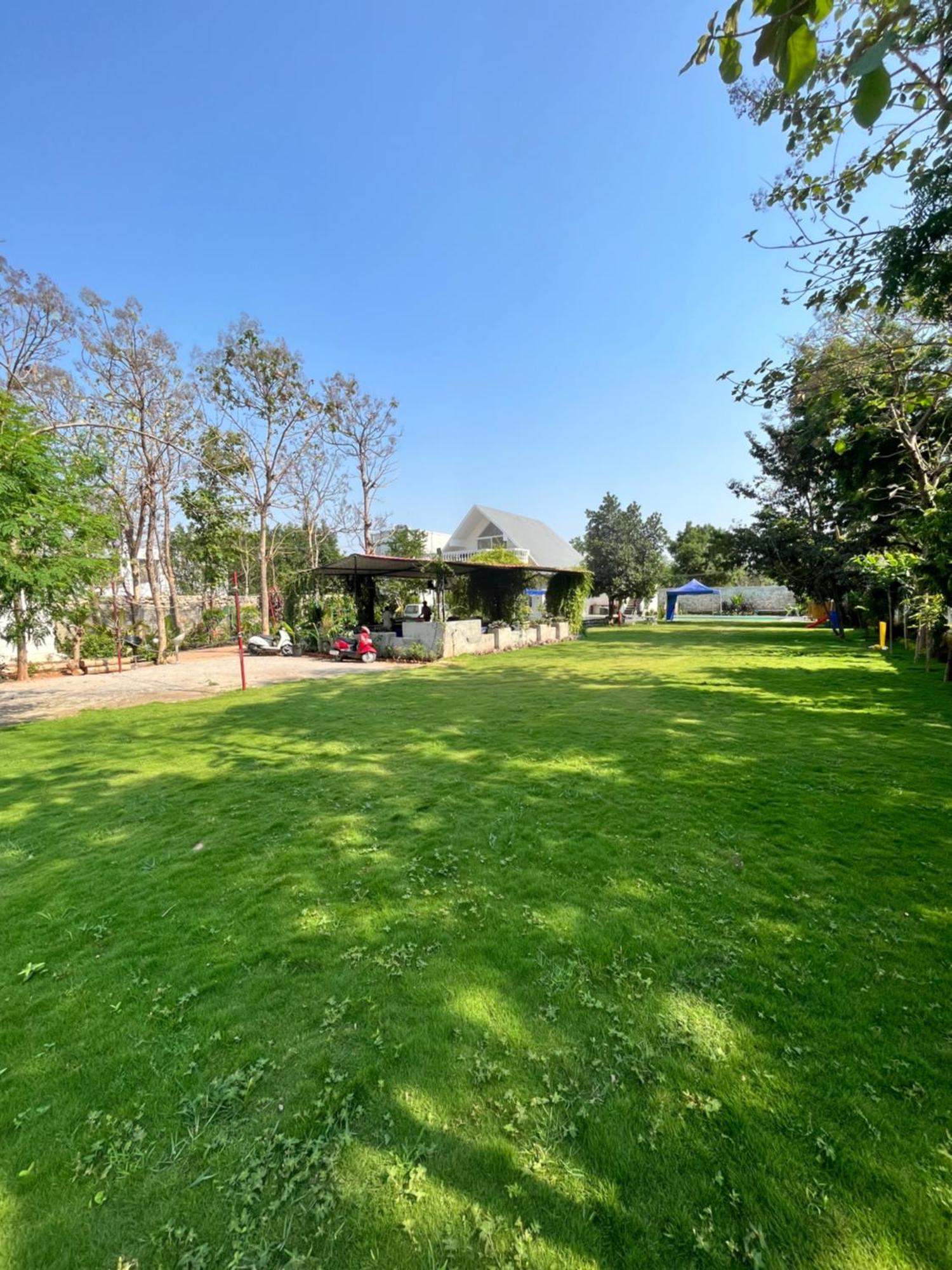 Jlr Farm Stay Hyderabad Esterno foto