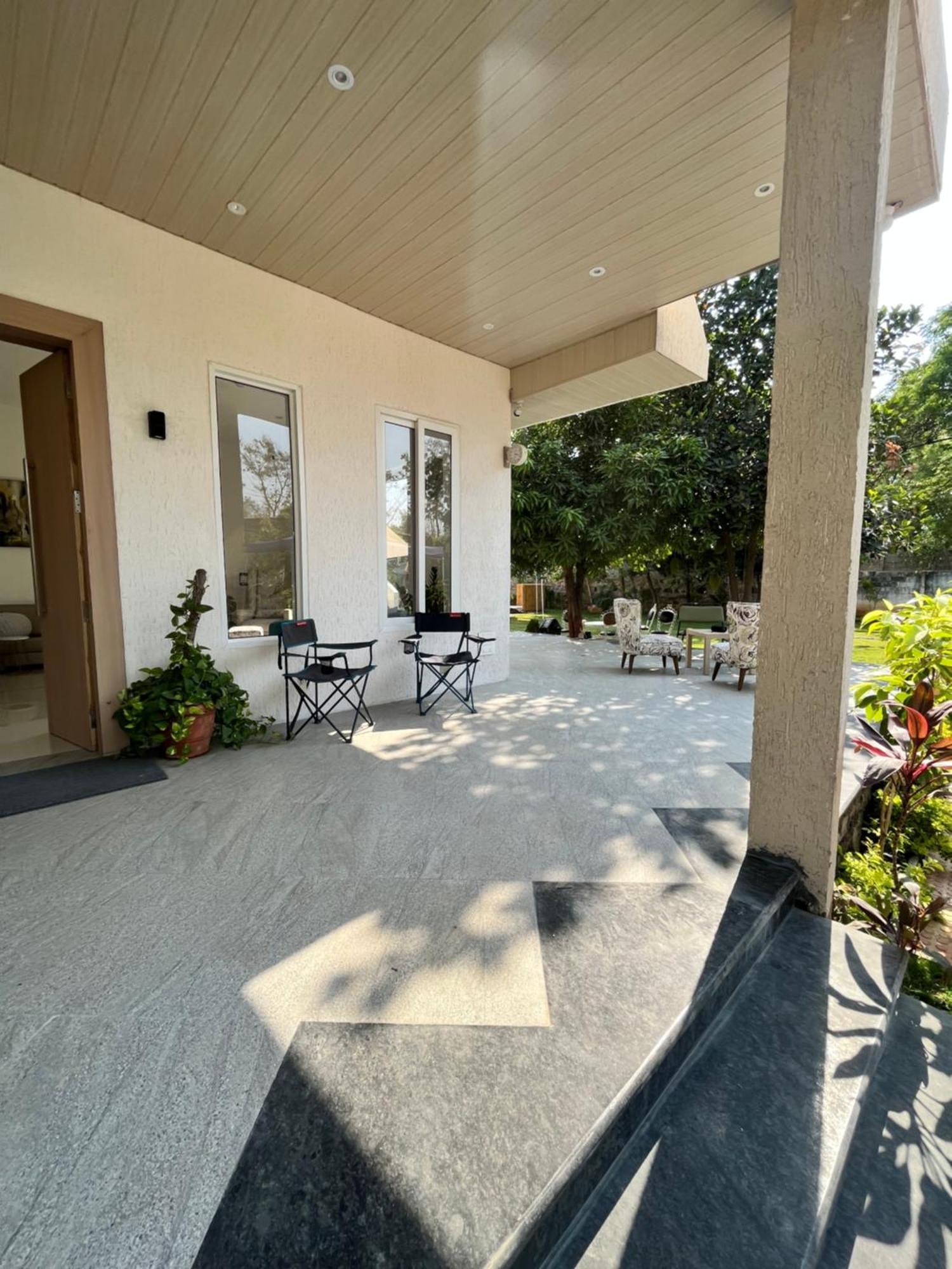 Jlr Farm Stay Hyderabad Esterno foto